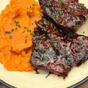 Bondiola a la barbacoa con pure de calabaza